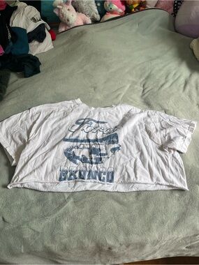 Ford Bronco White Cropped Graphic Tee Size Large